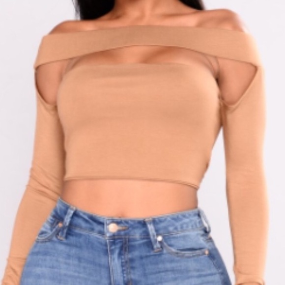 Off The Shoulder Crop Top - Picture 3 of 5